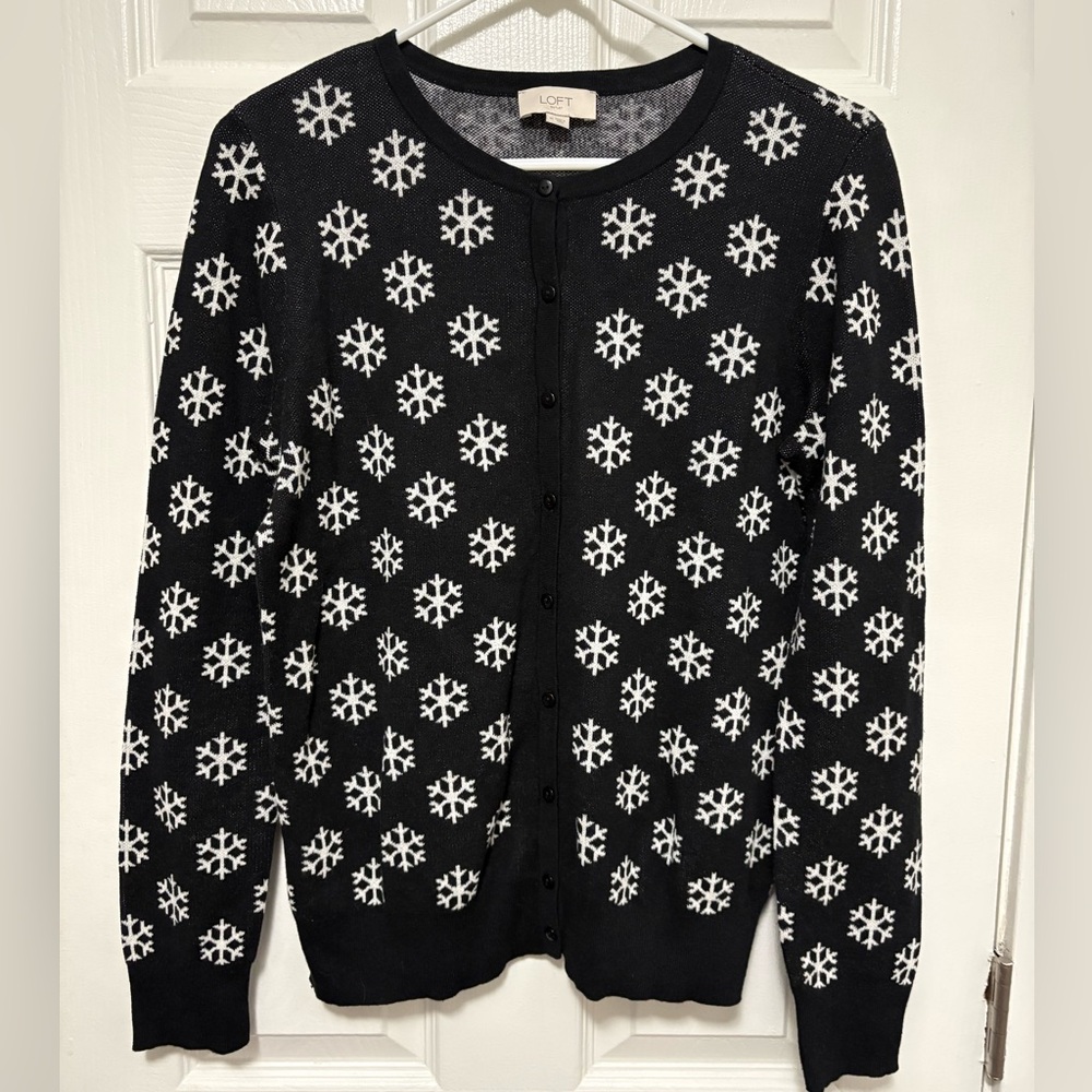 *Loft Black & White Snowflake Women’s Button Up Medium Cardigan Sweater #IH